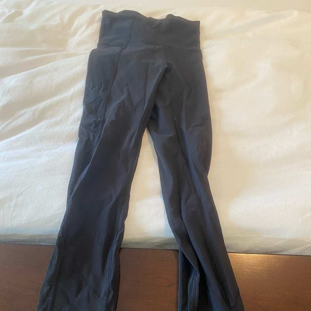 Black full length lulu lemon leggings size 4